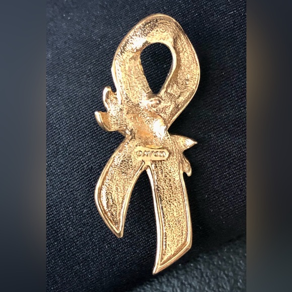 AVON BREAST CANCER AWARENESS PIN w/Rose blossom in light pink and gold. - Picture 3 of 6